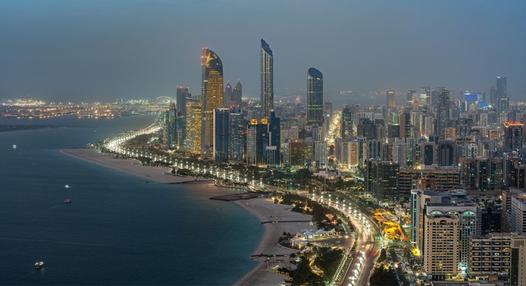 abu-dhabi-vs-dubai-real-estate-which-is-the-better-investment-in-2025-6788ef7e8d40c1737027454.jpg