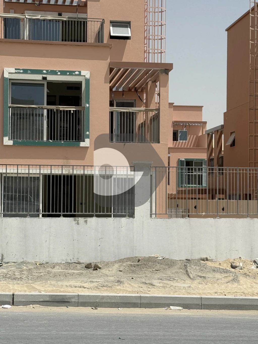 5 Bedrooms in Damac lagoons Nice - Single row - near to the lagoon