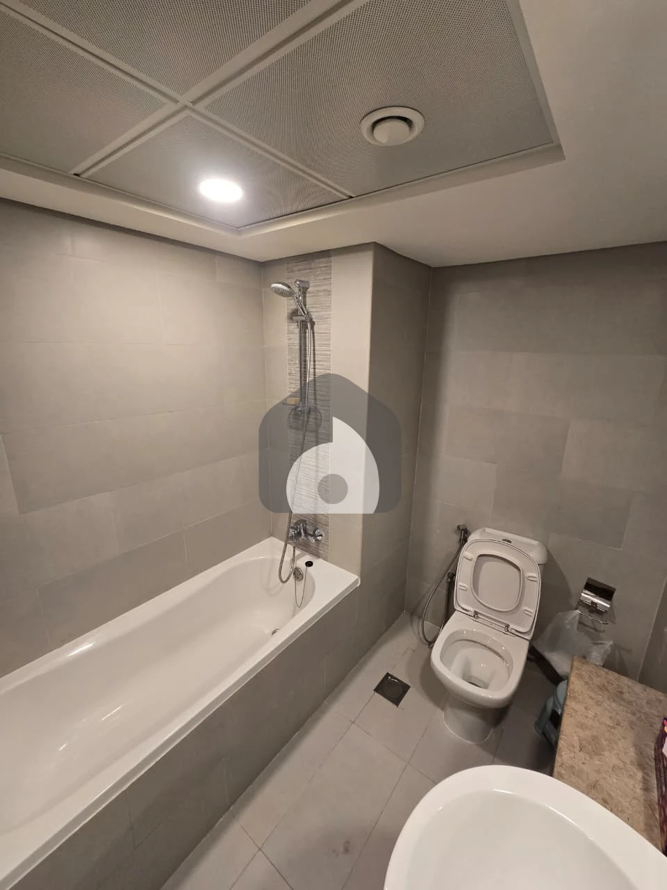 Spacious 2-Bedroom on Saadiyat Island – Sea View, Pool Access, Near NYU — photo 9