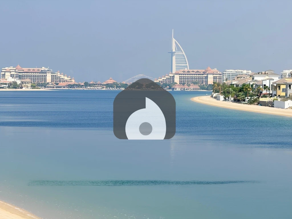 Luxury 4 Bedroom + Maid Villa for Sale in Garden Homes, Palm Jumeirah – Frond C