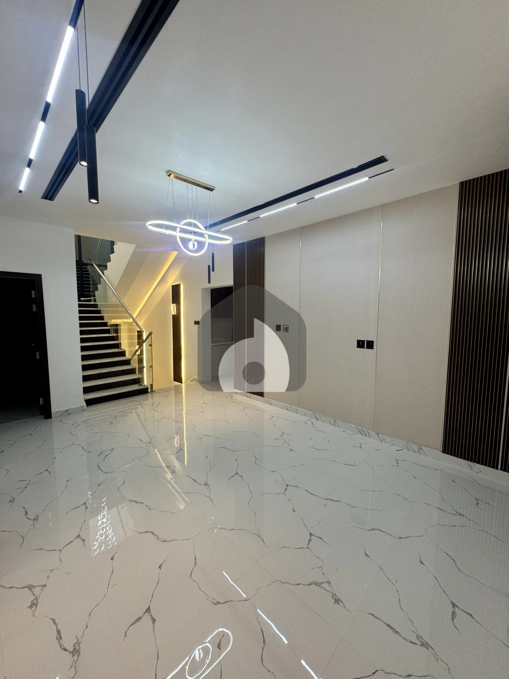 Direct Owner | No Commission | 5 Master Bedroom |  Registration Free | Central AC | Maid room | Rooftop | Wardrobes | Designer Walls — photo 5