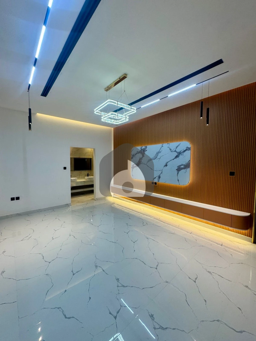 5 BHK Villa for Sale in Ajman with Transfer fees and AC    20 Mins from Dubai.      Direct Owner