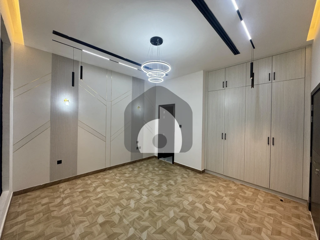 5 BHK Villa for Sale in Ajman with Transfer fees and AC    20 Mins from Dubai.      Direct Owner — photo 8