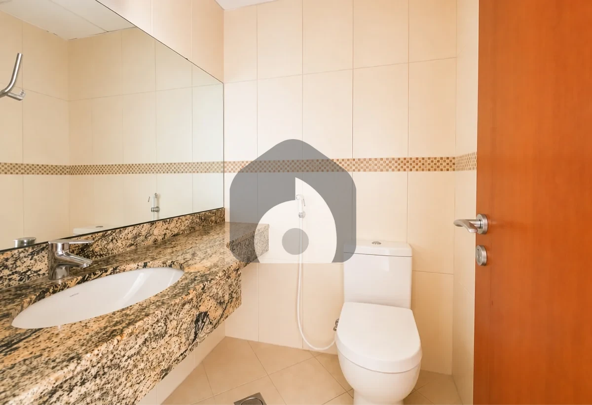 2 BHK Apartment for Rent in Jumeirah Lakes Towers, Dubai — photo 6