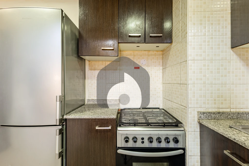 Studio Apartment for Rent in , Dubai — photo 9